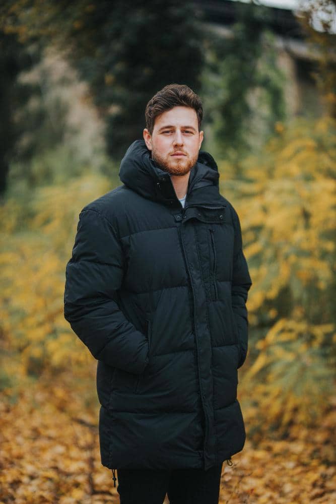 ilustrasi outfit puffer jacket cowok