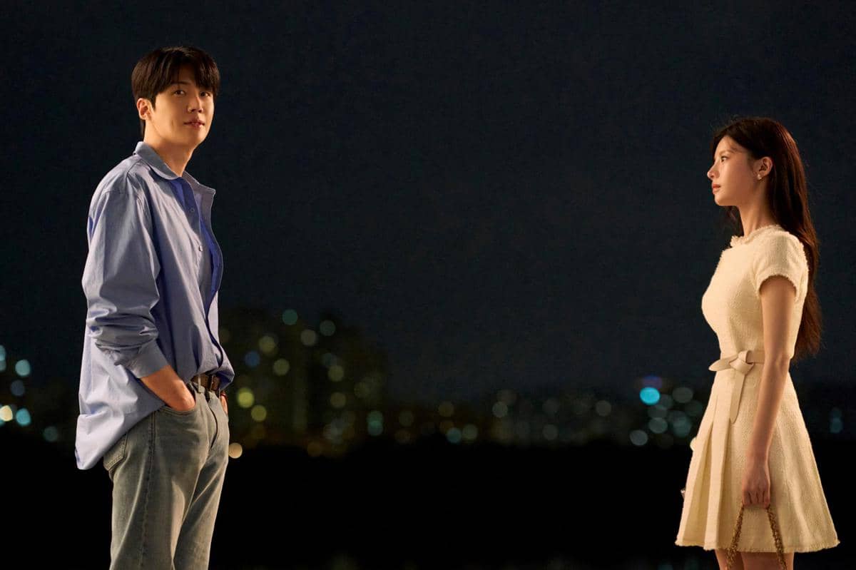 Kim Seon Ho dan Go Youn Jung di Can This Love Be Translated?