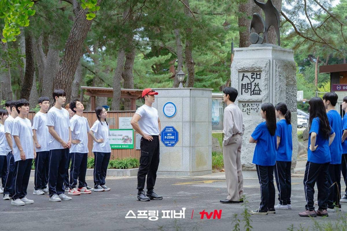 Cuplikan drama Korea Spring Fever 