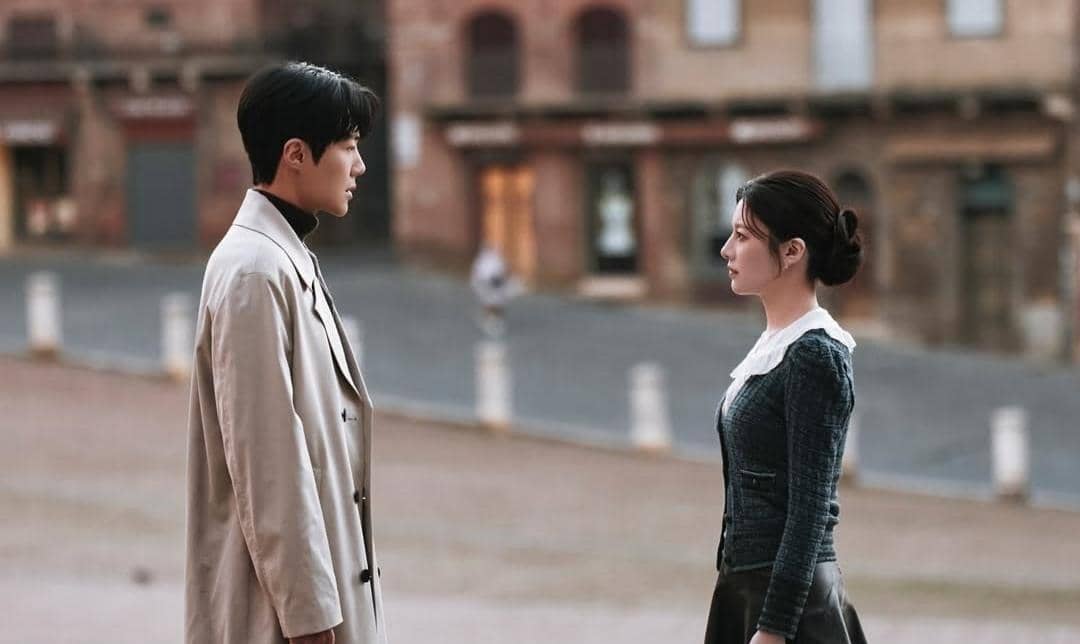 Kim Seon Ho dan Go Youn Jung di drama Can This Love Be Translated?