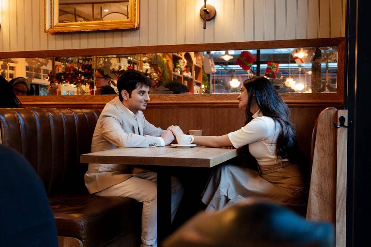 ilustrasi pasangan romantis