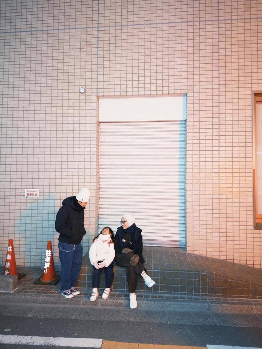 Indra Jegel ajak keluarga berlibur ke Jepang.