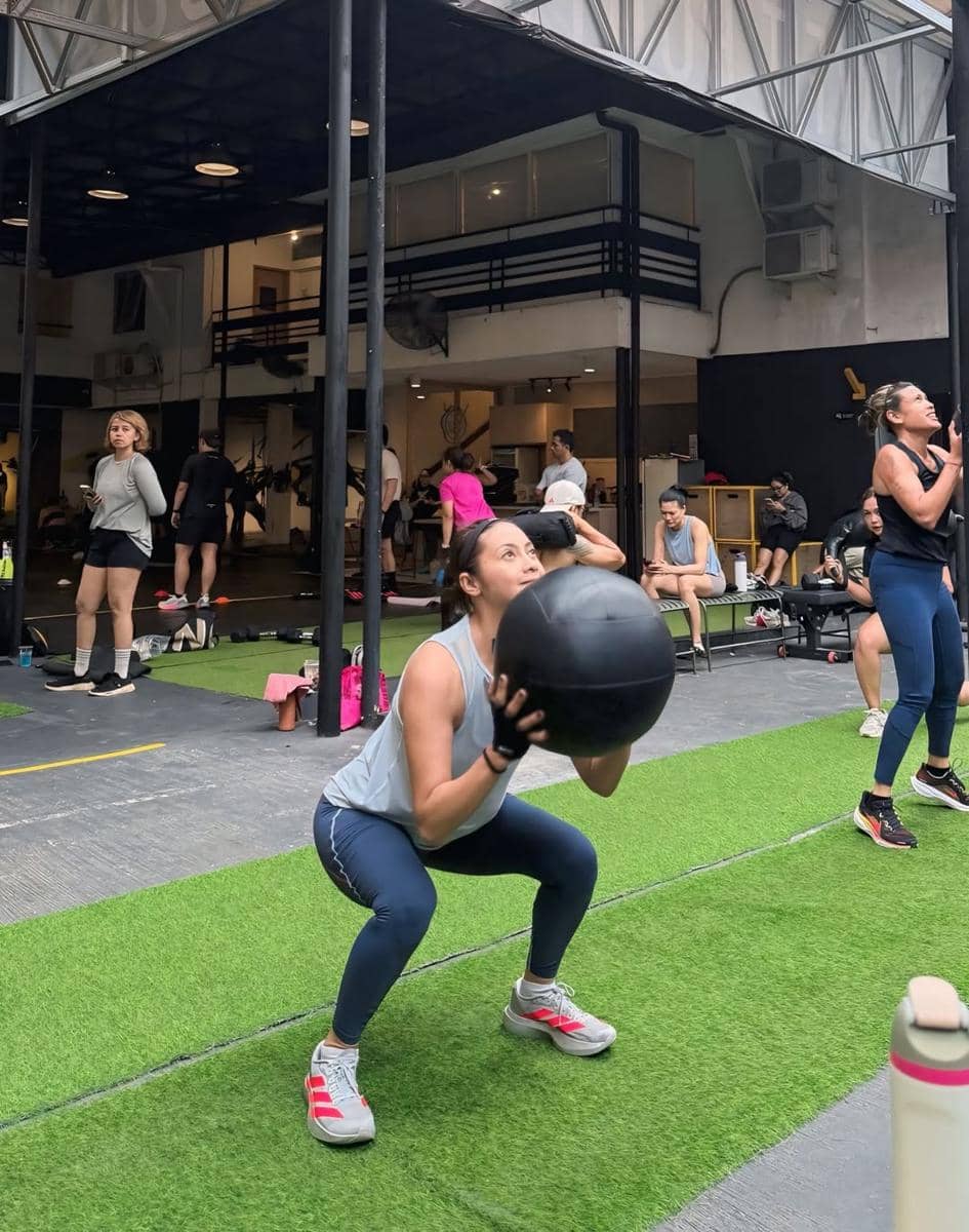 Ririn Ekawati dan Rini Yulianti ikut hyrox
