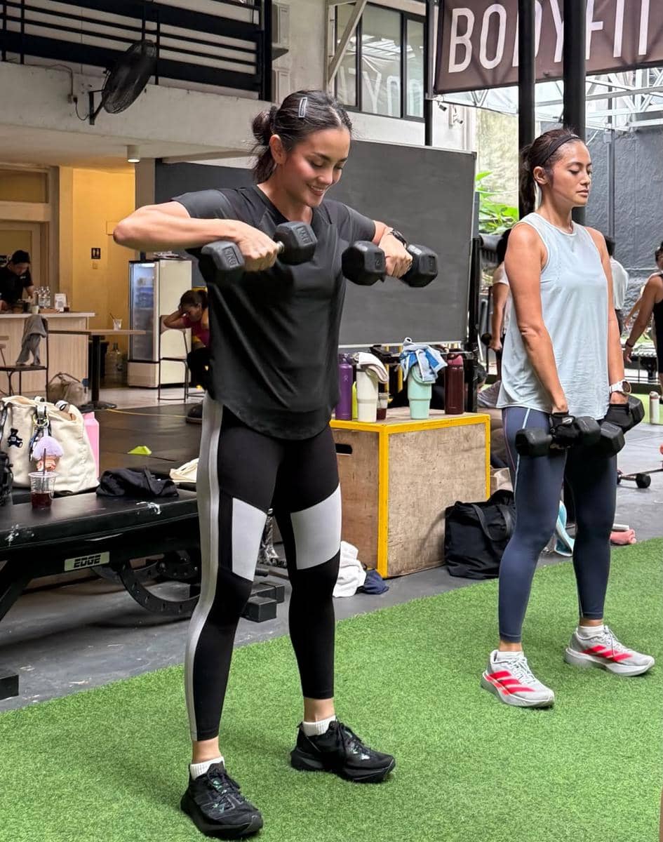 Ririn Ekawati dan Rini Yulianti ikut hyrox