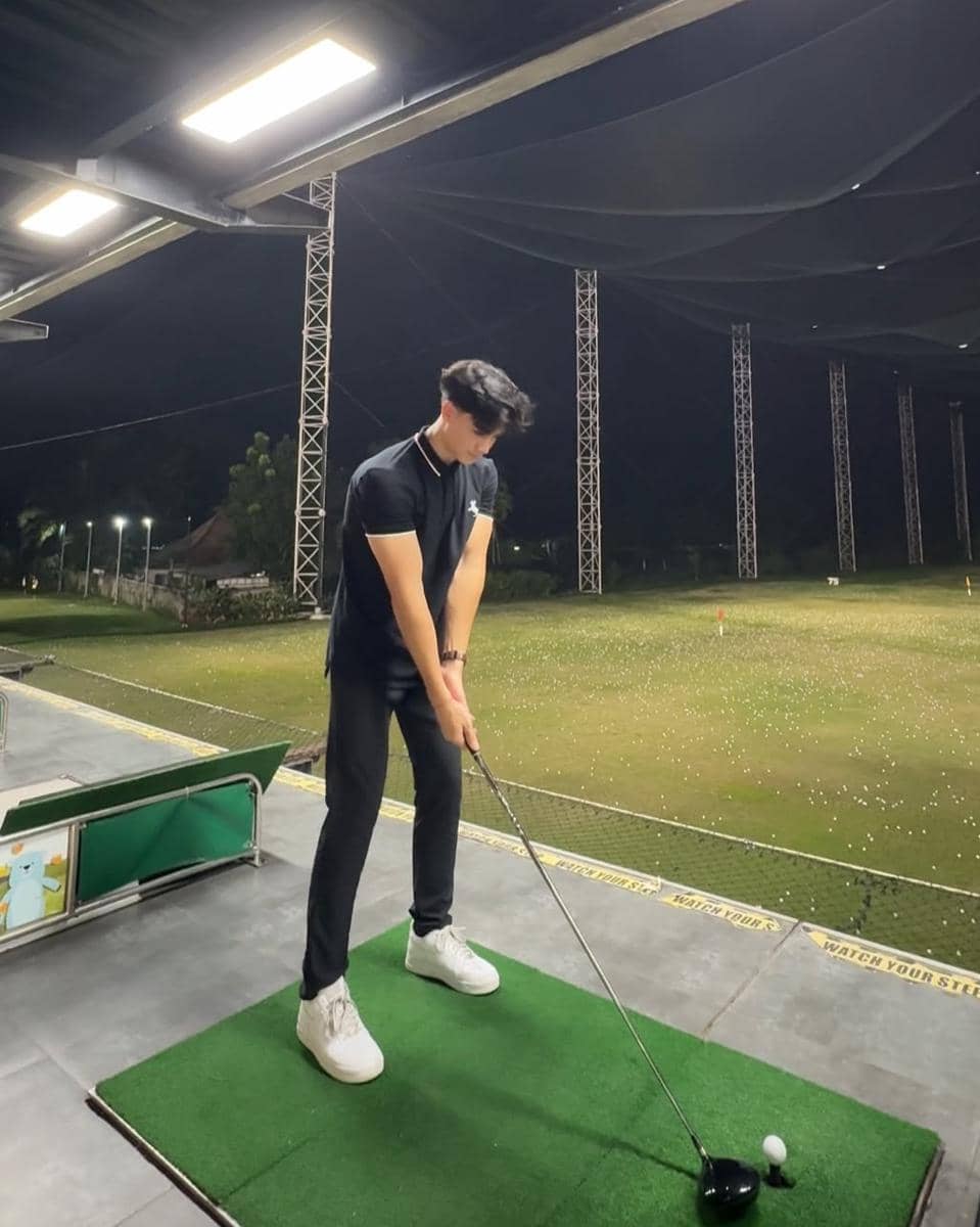 Potret Oliver Roberts dari akun Instagram @oliverroberts08 dalam unggahan media sosial yang menampilkan sosoknya.