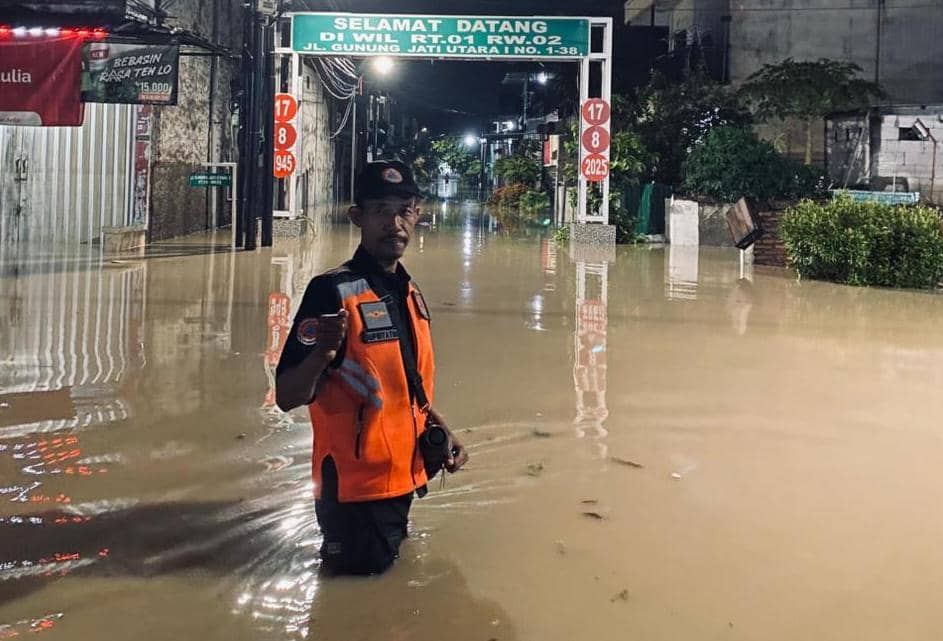 bpbd semarang, banjir, evakuasi warga, mangkang, wonosari