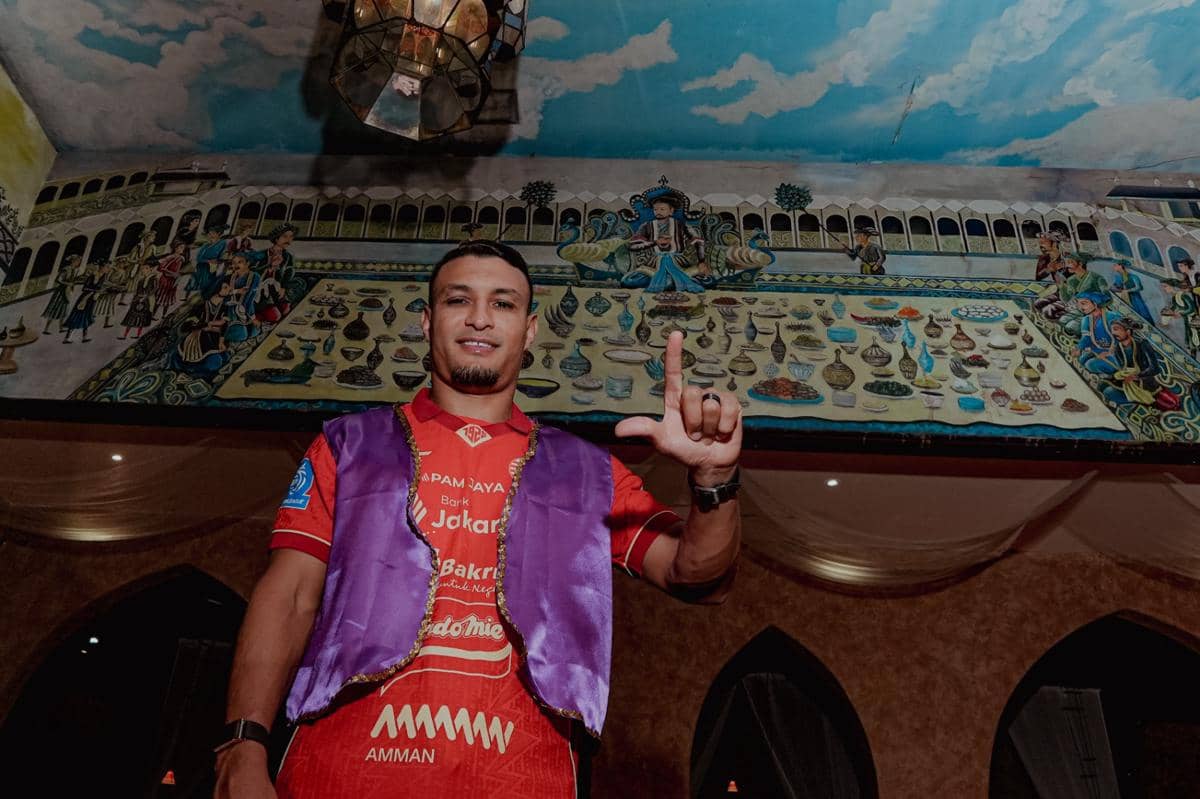 Persija perkenalkan striker baru, Aleaddine Ajaraie. (Dok. Persija).