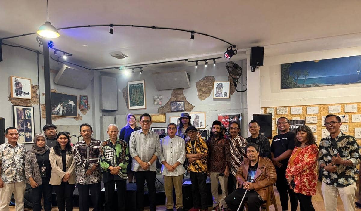 engukuhan Asosiasi Keroncong Djokjakarta (AKDjok) di Mili Shaggydog Cafe, Yogyakarta, Kamis (15/1/2026).