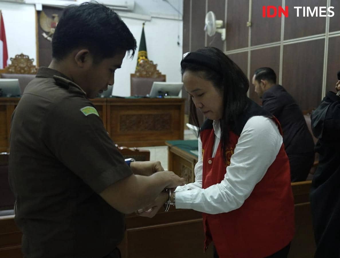 Bos Mecimapro, Fransiska Dwi Melani