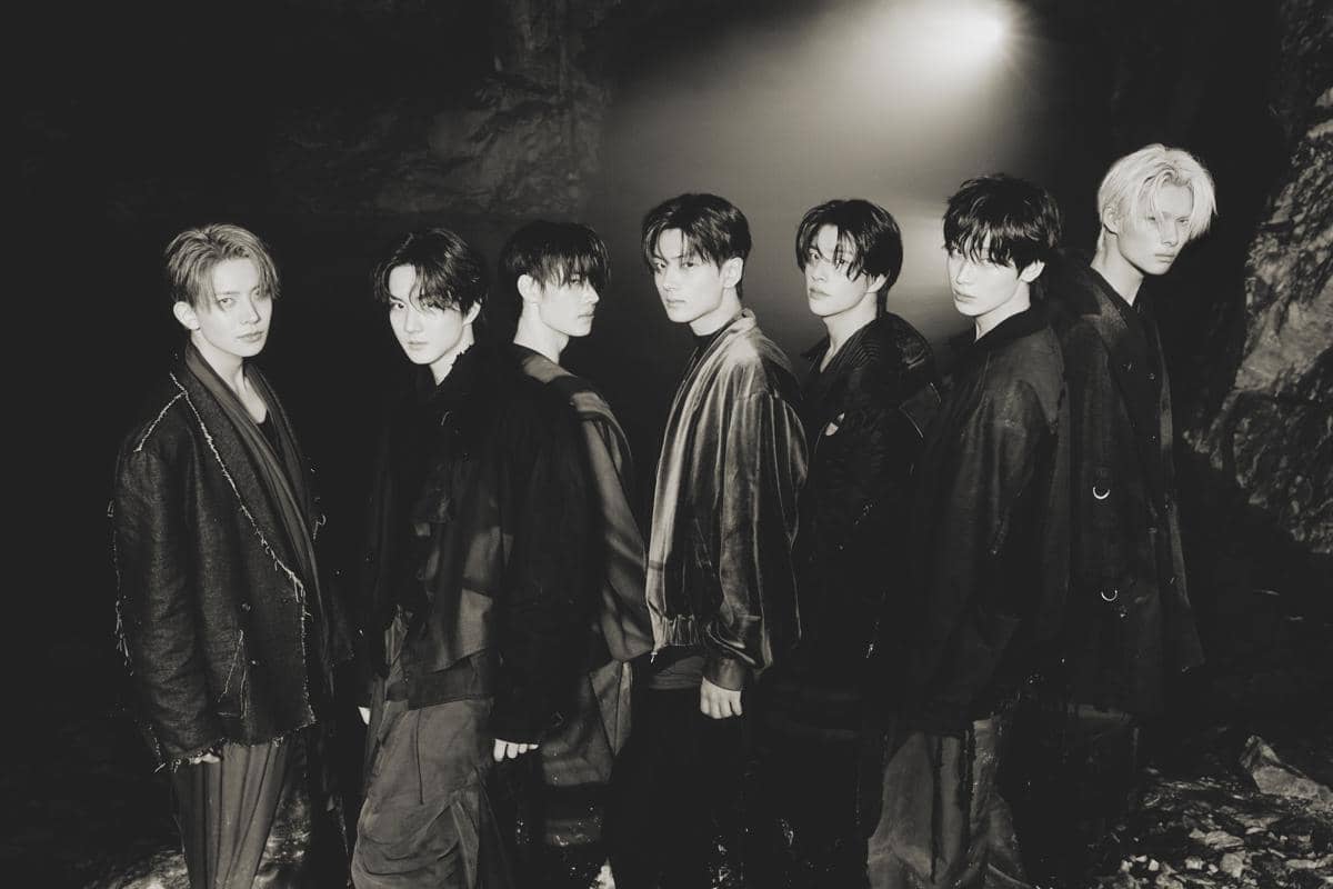 potret ENHYPEN di album THE SIN : VANISH