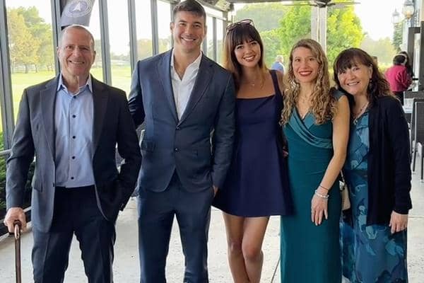 Kedekatan Aurelie Moeremans dengan Mertua (instagram.com/aurelie)