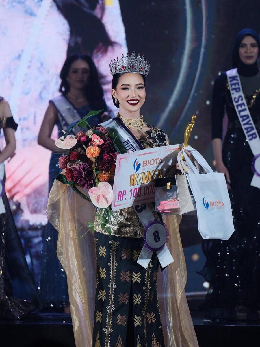 Potret Puteri Indonesia Sulawesi Selatan 2026 Nanda Aprianti 