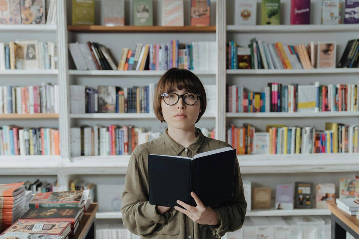 4 Novel Iyamisu Karya Penulis Lokal Indonesia yang Wajib Dibaca