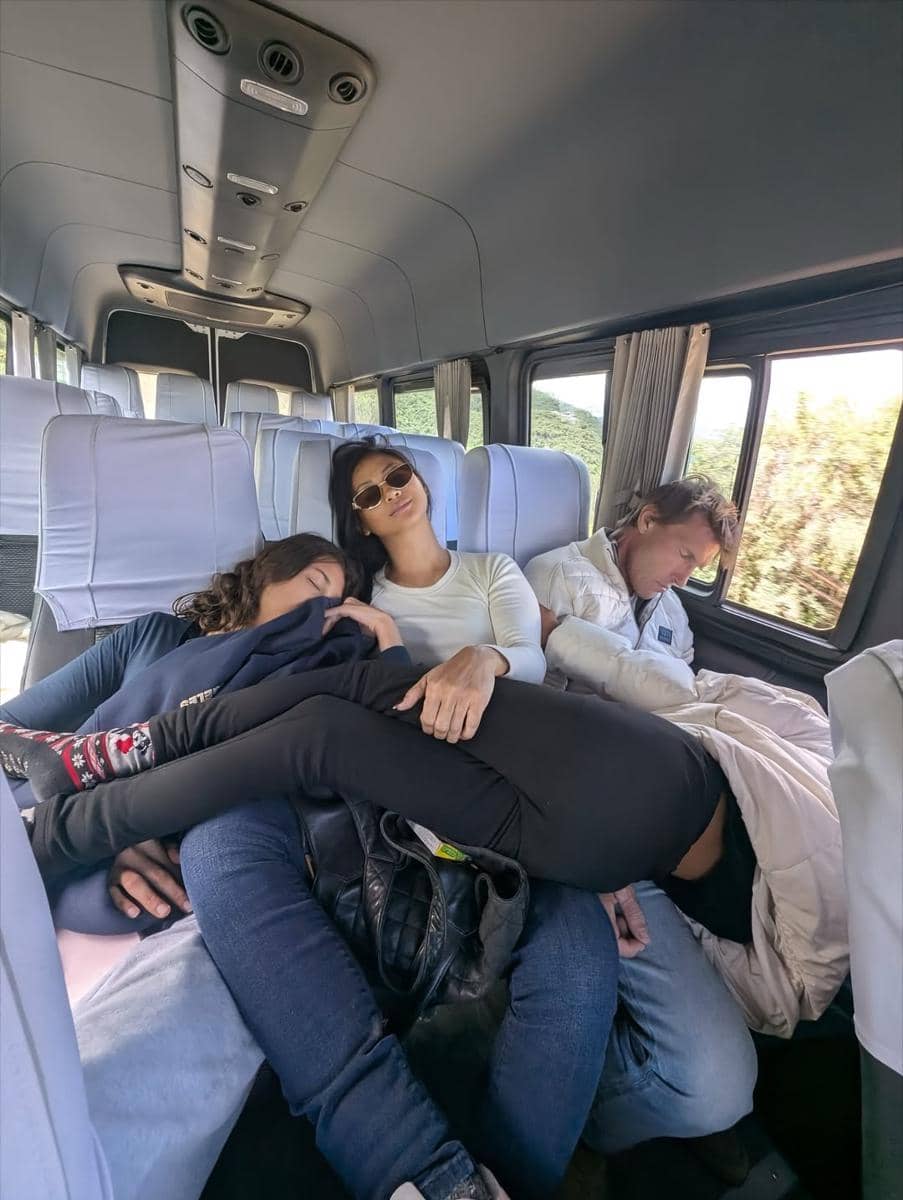 Indah Kalalo dan keluarga menjelajah alam Peru