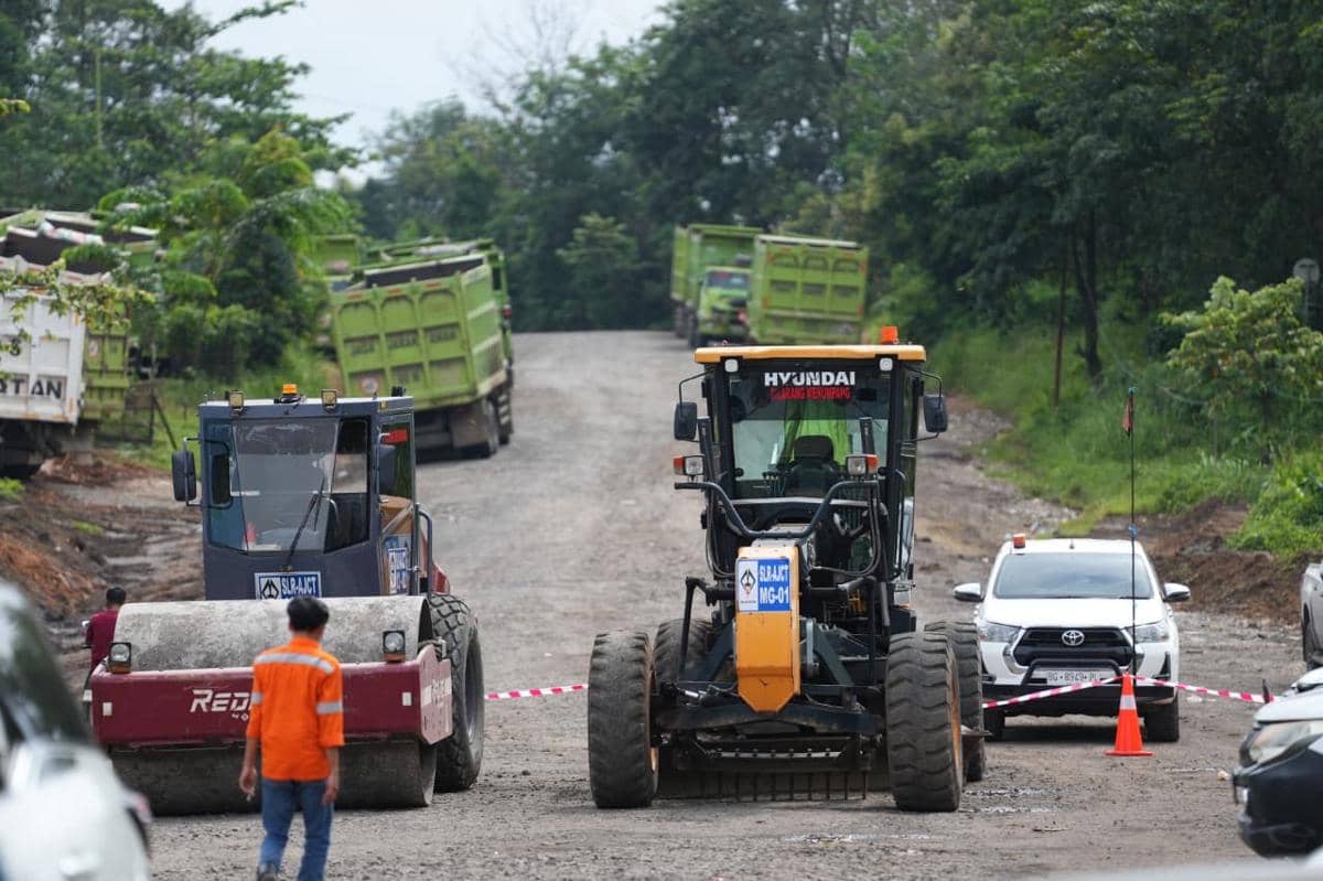 Aktivitas di jalan khusus tambang batu bara di Sumsel (Dok: Pemprov Sumsel)