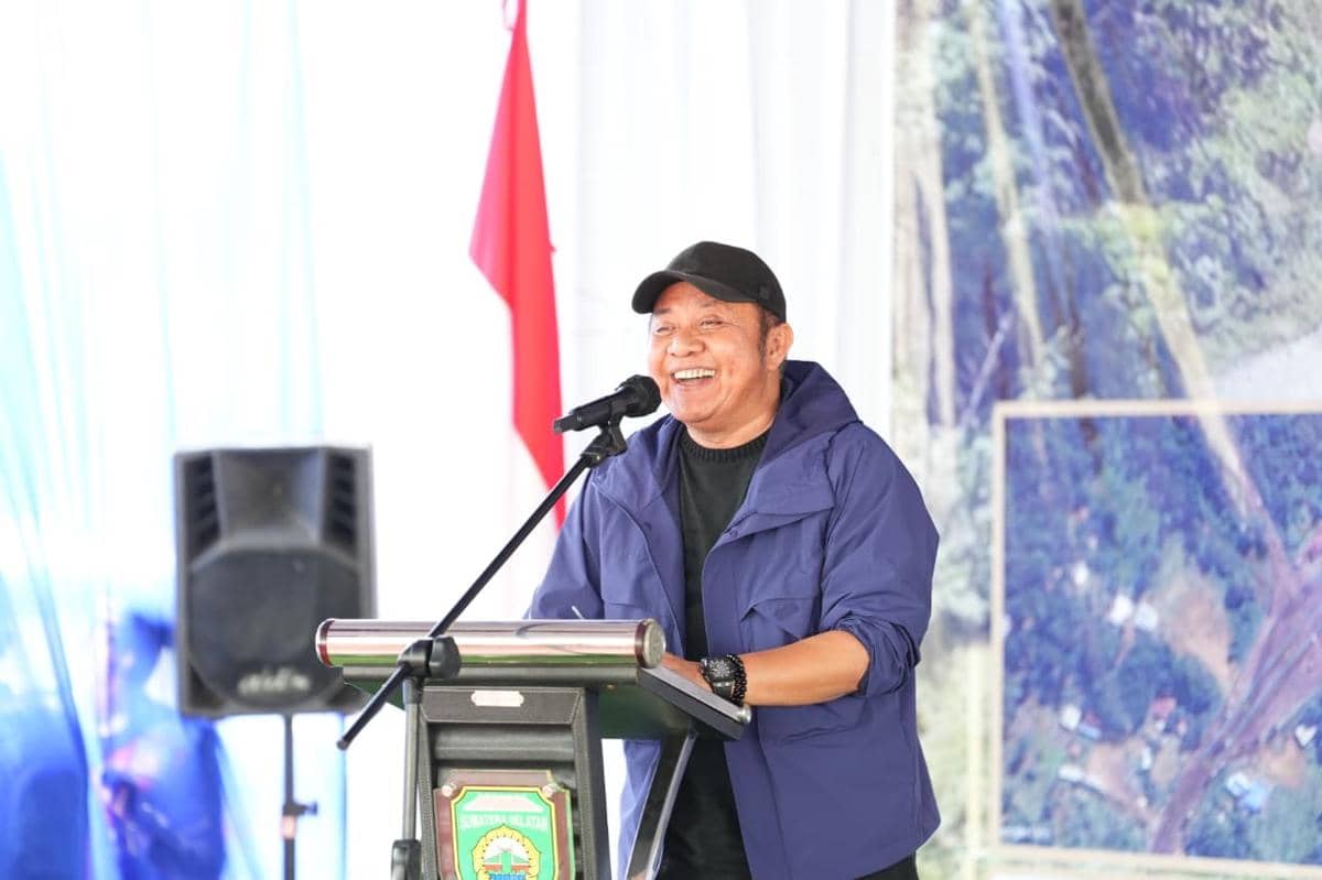 Gubernur Sumsel Herman Deru dalam peletakan batu pertama pembangunan flyover di jalan khusus tambang (Dok: Pemprov Sumsel)