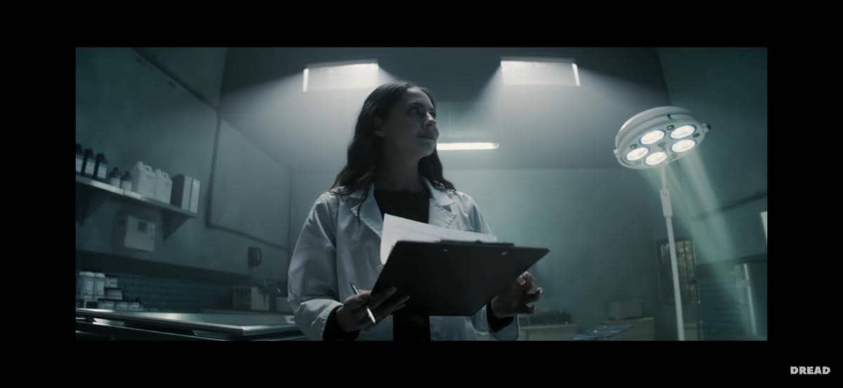 (Dok. Epic Pictures Group, Creativity Capital/The Mortuary Assistant).jpg