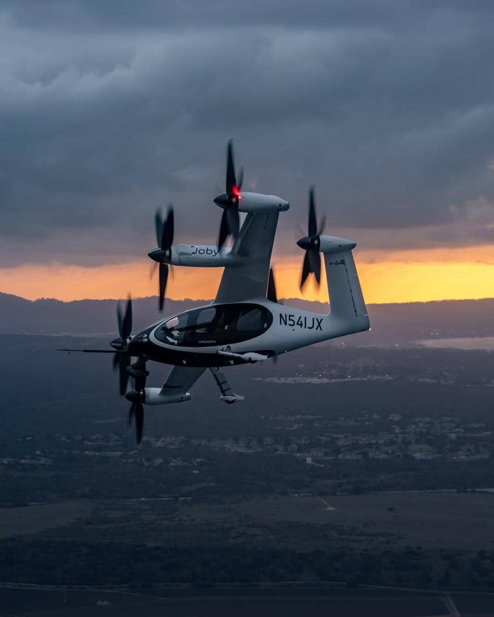 Happy Thanksgiving from Joby Aviation 🦃 🍂We’re grateful for the mission, the view, and the inc (2).jpg