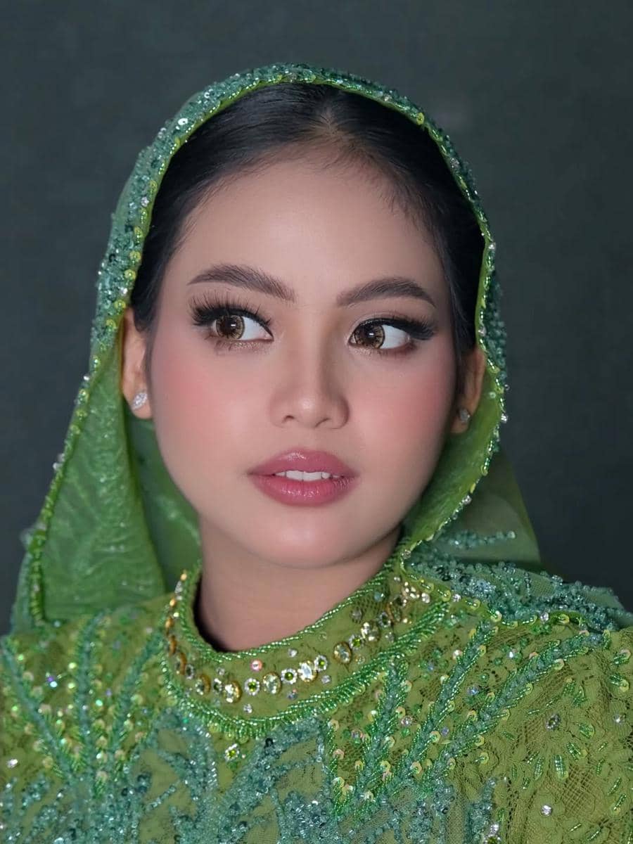 Gaya tasyakuran Putri Isnari. (instagram.com/putriisnari3)