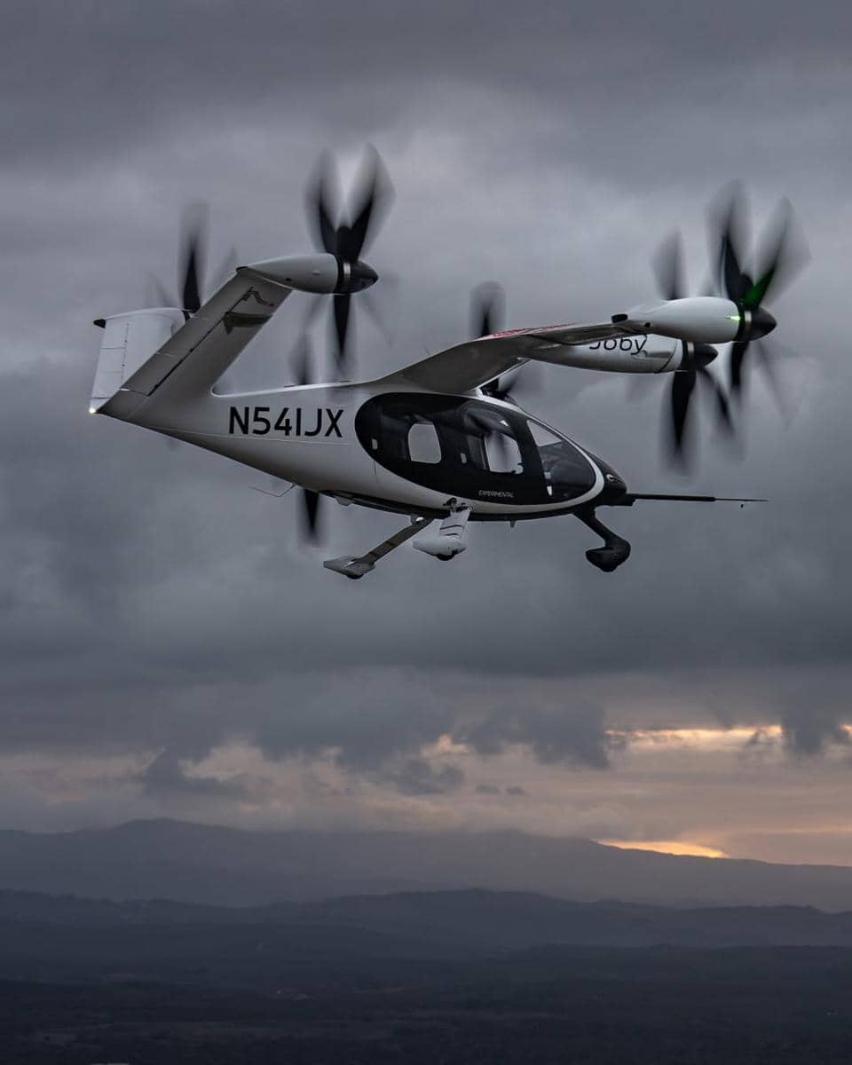 Happy Thanksgiving from Joby Aviation 🦃 🍂We’re grateful for the mission, the view, and the inc (1).jpg