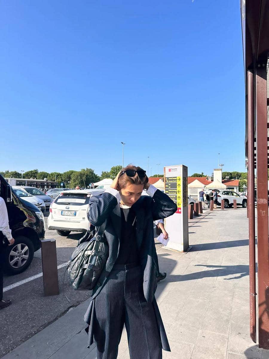 Mix and match street style ala Youngjae GOT7