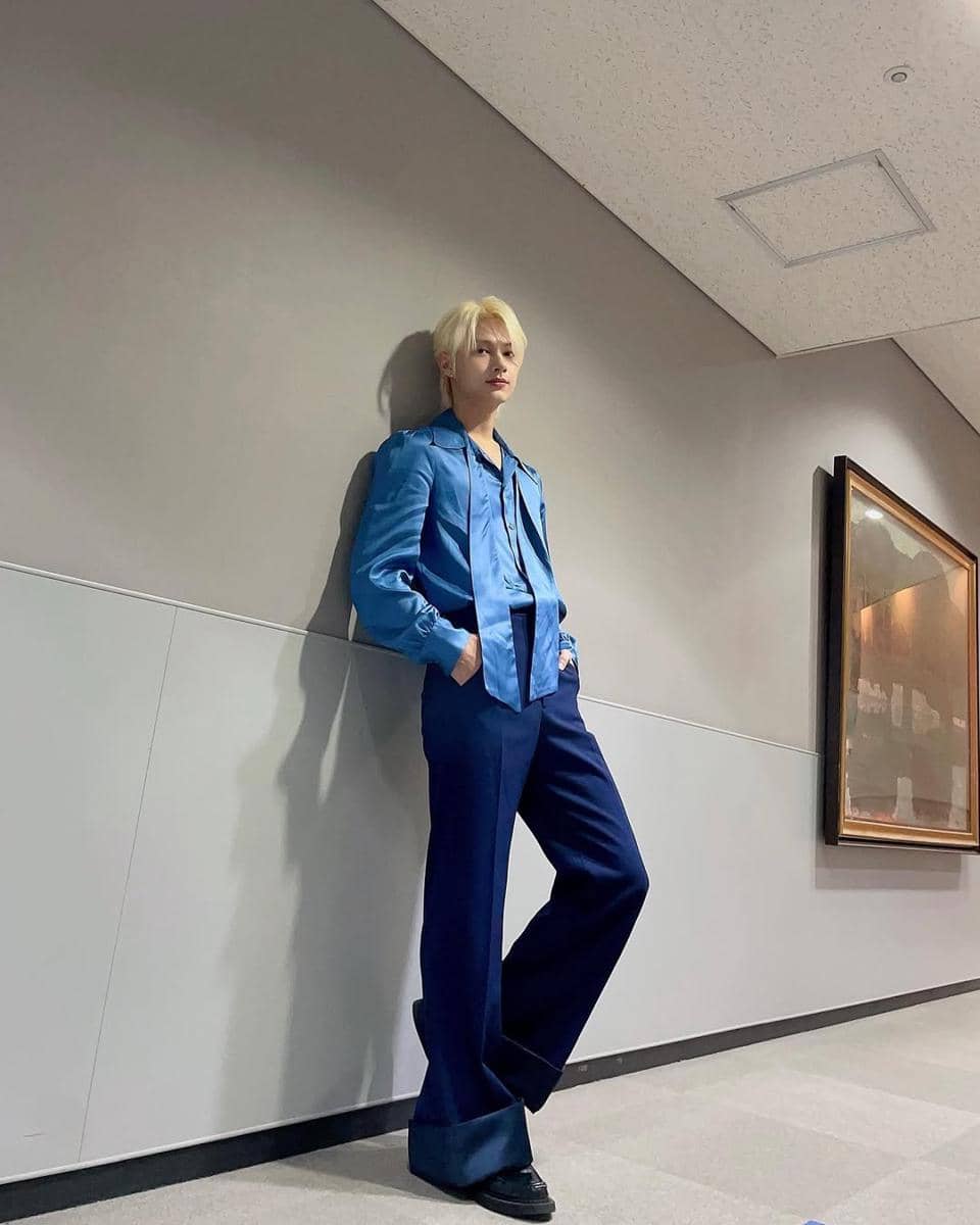 Outfit Imlek ala Jun SEVENTEEN