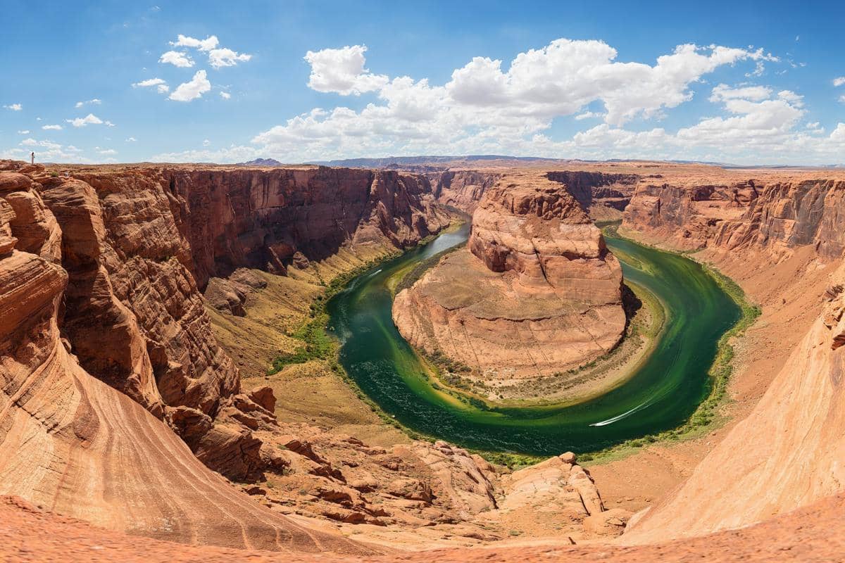 Tikungan berbentuk tapal kuda Grand Canyon di Sungai Colorado di Arizona, AS