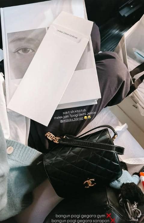 Wanda Hara ke Pameran Foto Jennie BLACKPINK di Tokyo (instagram.com/wanda_haraa)