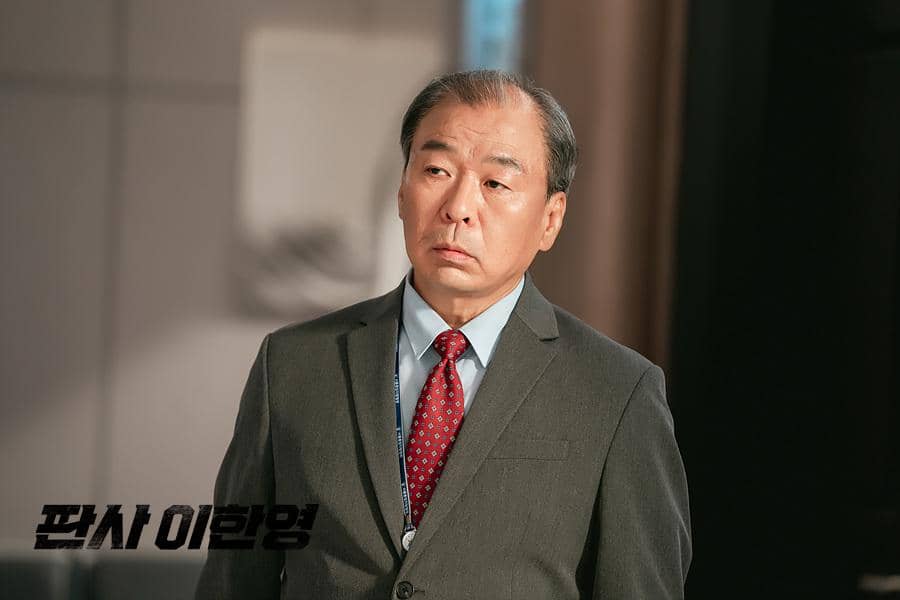 Kim Byung Choon di drakor The Judge Returns 