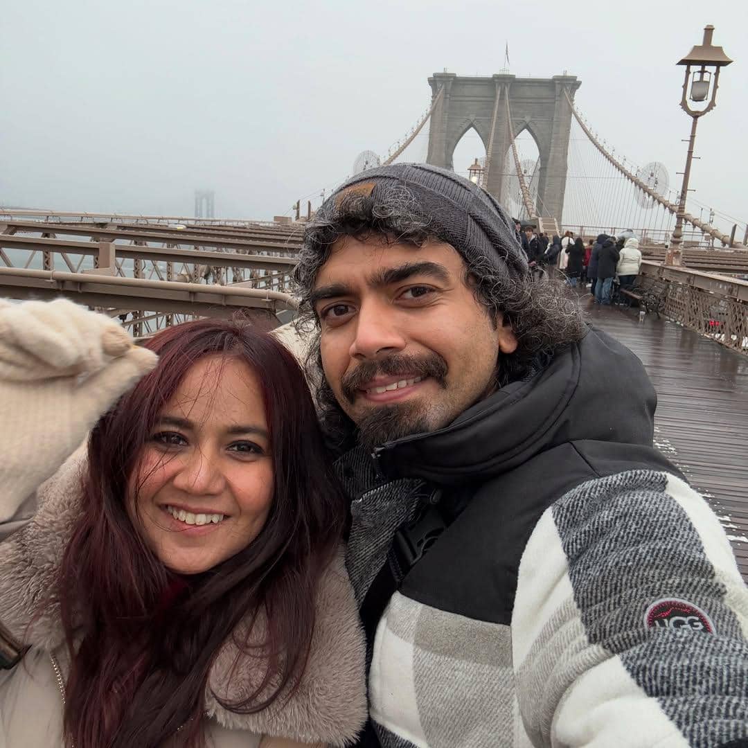 Roopal Tyagi dan suami