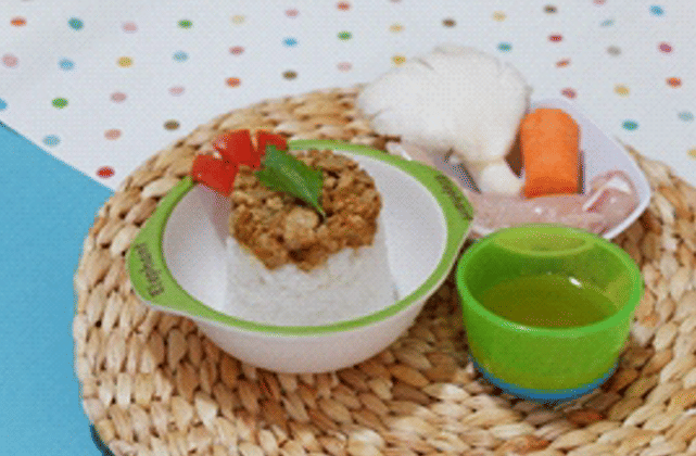 Nasi tim ayam lele cincang. 