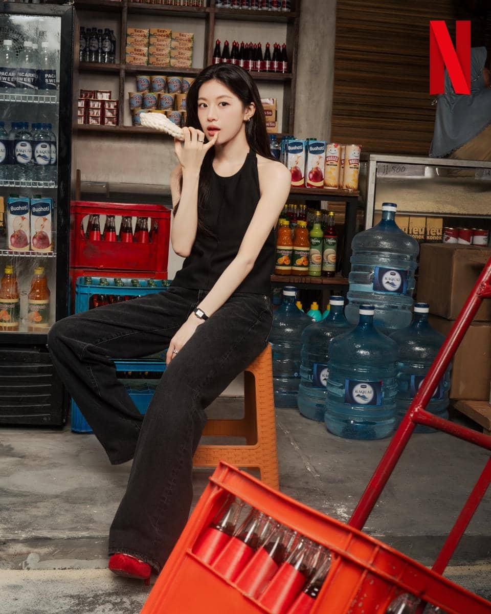 Go Youn Jung jajan cilok 