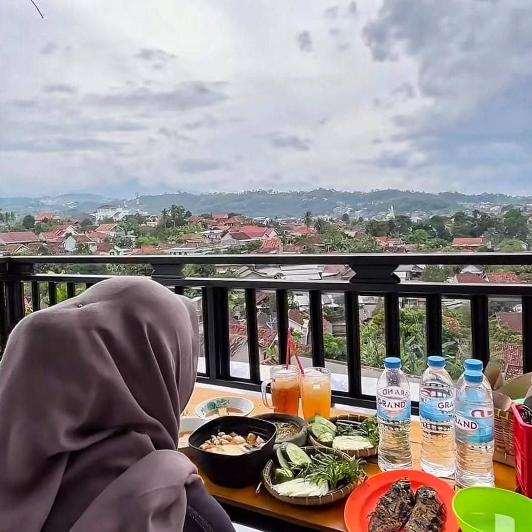 Ikan Bakar Gunung Kucing