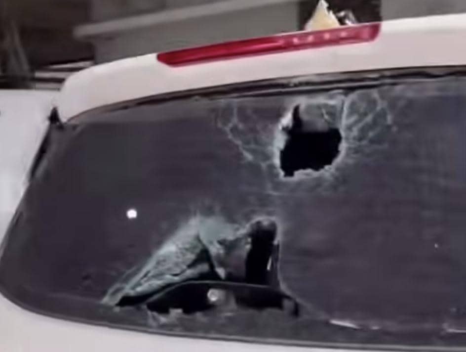 Pelemparan batu ke rumah warga di kawasan Dwikora Palembang