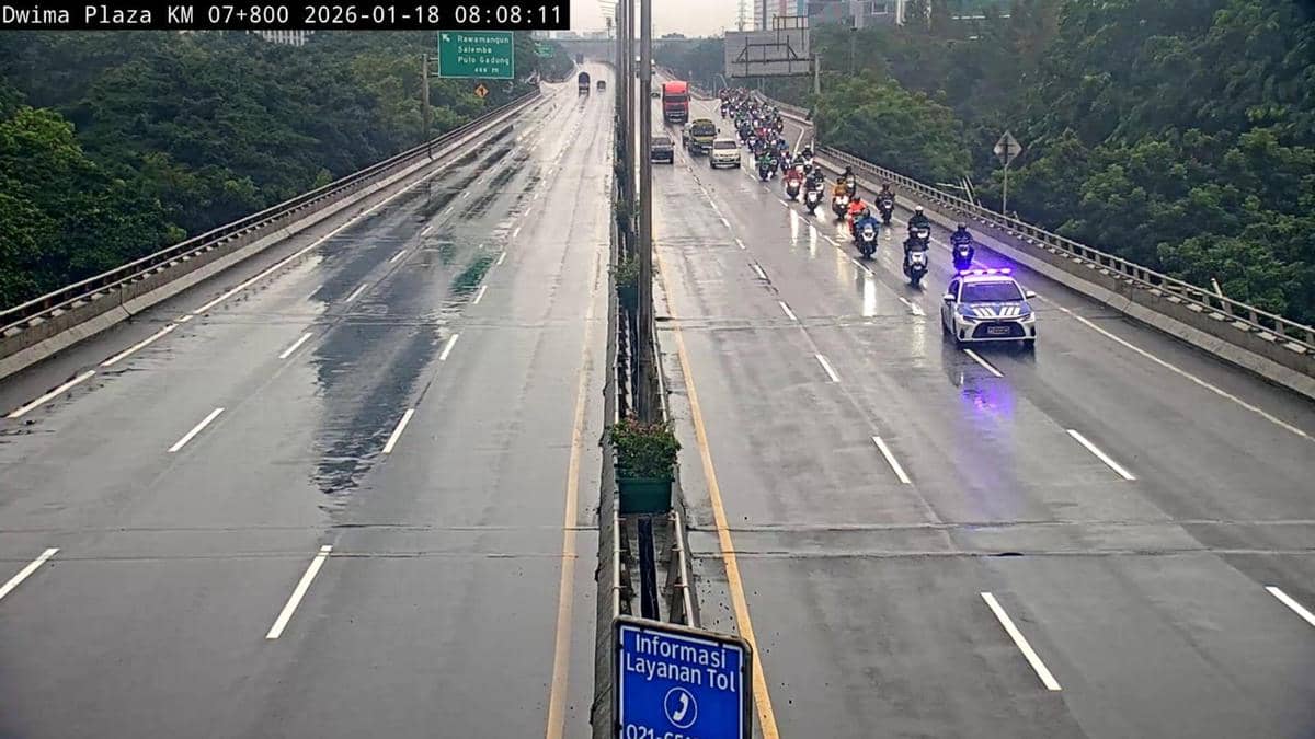 Motor Boleh Masuk Tol Imbas Jalan Ahmad Yani Jakarta Tergenang Banjir (X.com/TMC Polda Metro Jaya)