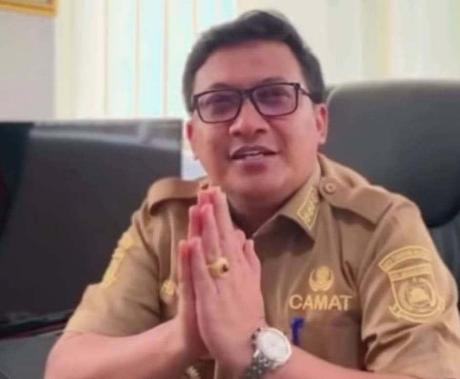 Camat Pondok Aren Minta Maaf Usai Absen Rapat Darurat Sampah Tangsel (Dok. IDN Times/Juno)