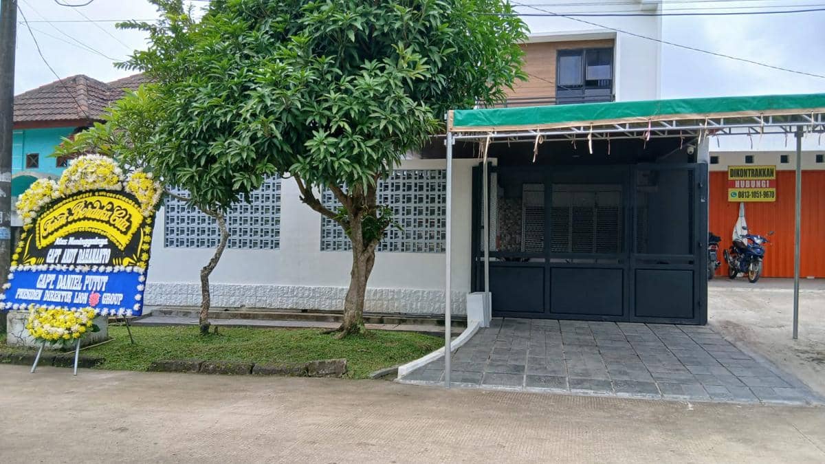 Rumah pilot pesawat ATR 42-500 milik Indonesia Air Transport 