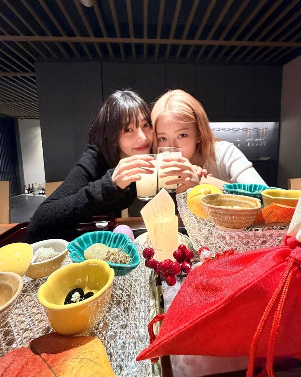 potret Joy Red Velvet dan Rei IVE 