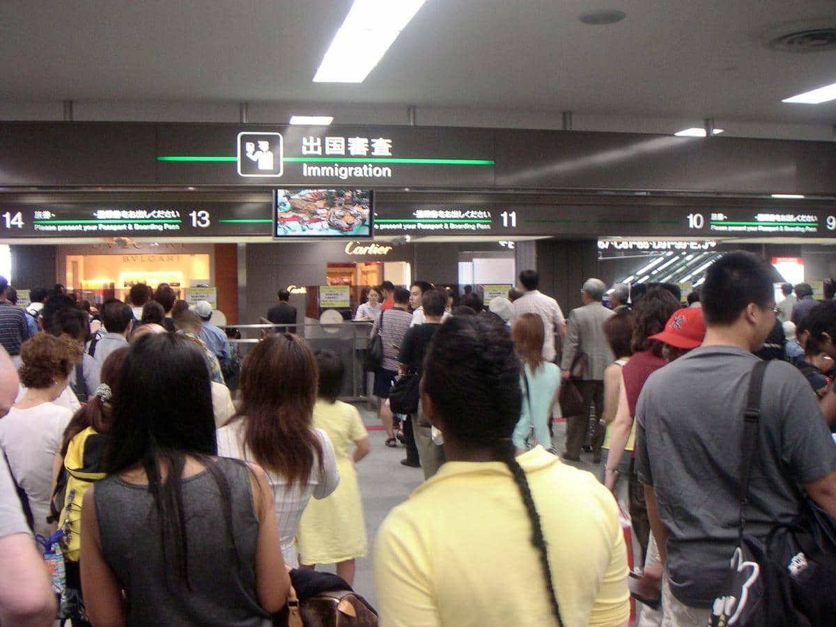 ilustrasi imigrasi di Jepang