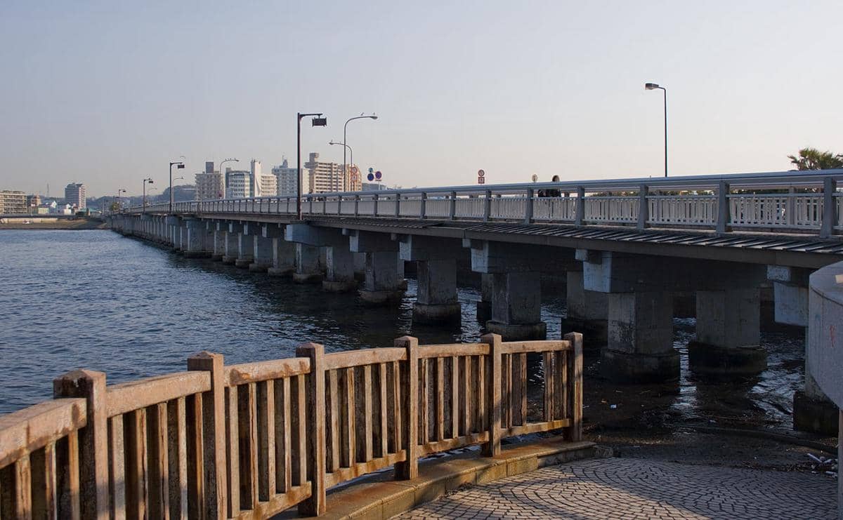 Jembatan Enoshima