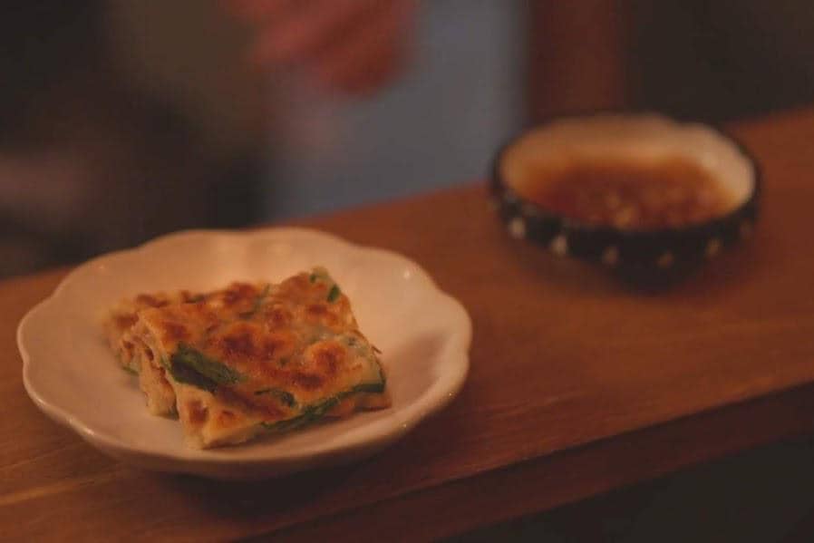 ilustrasi pajeon dengan natto di Gimbap and Onigiri 