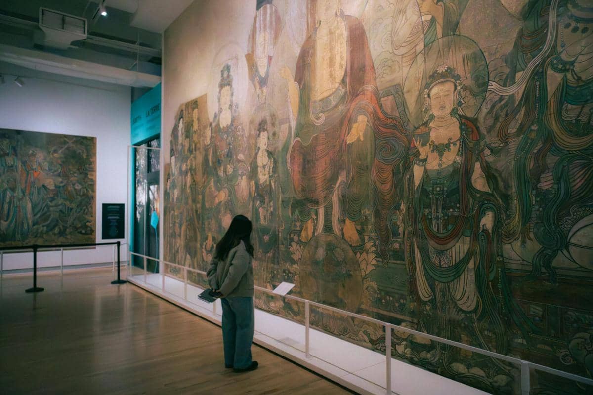 ilustrasi tidak menyentuh koleksi museum (pexels.com/Anurag Jamwal)