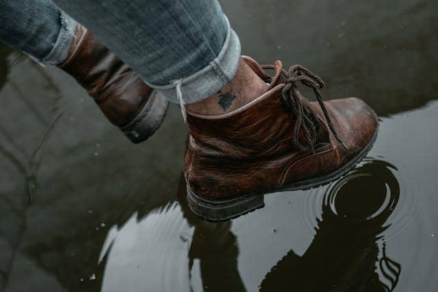 ilustrasi jeans pria