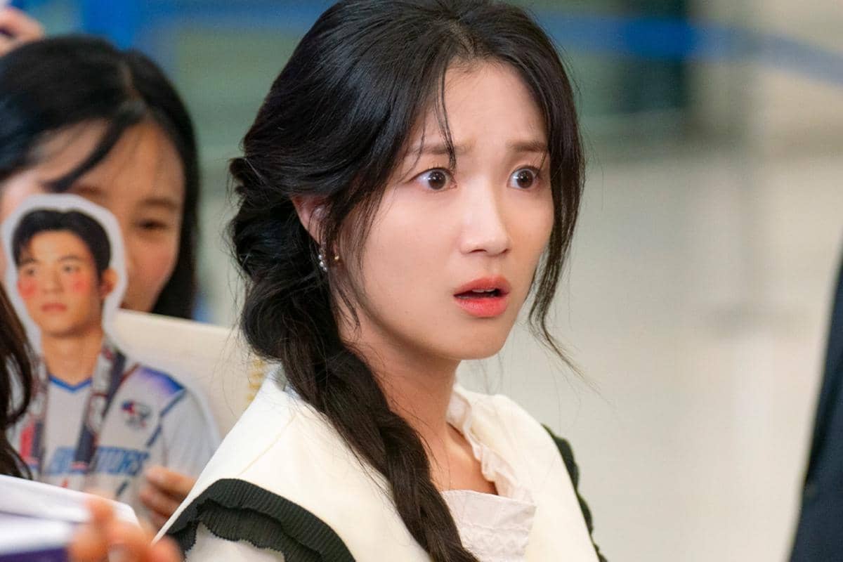 Still cut No Tail to Tell