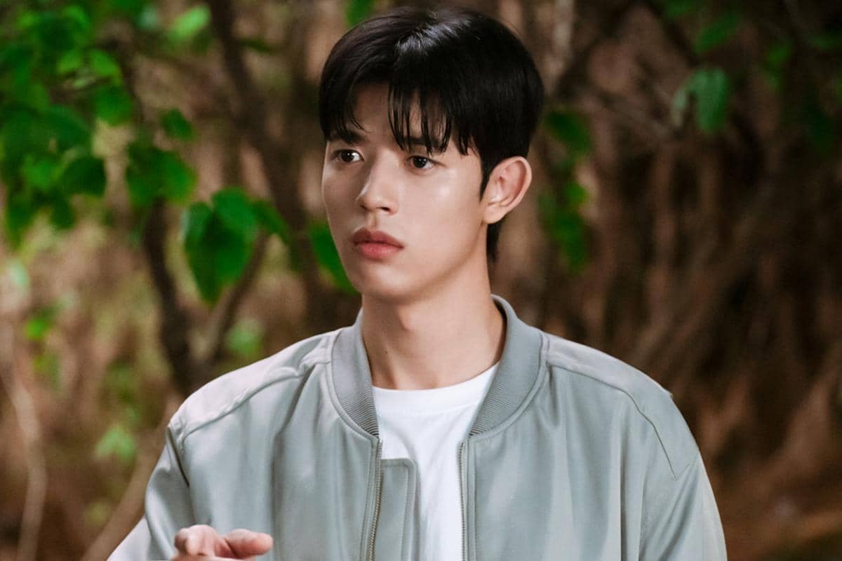 Still cut No Tail to Tell 