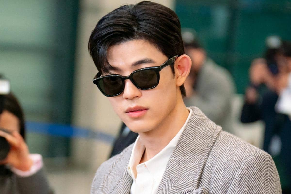 Still cut No Tail to Tell