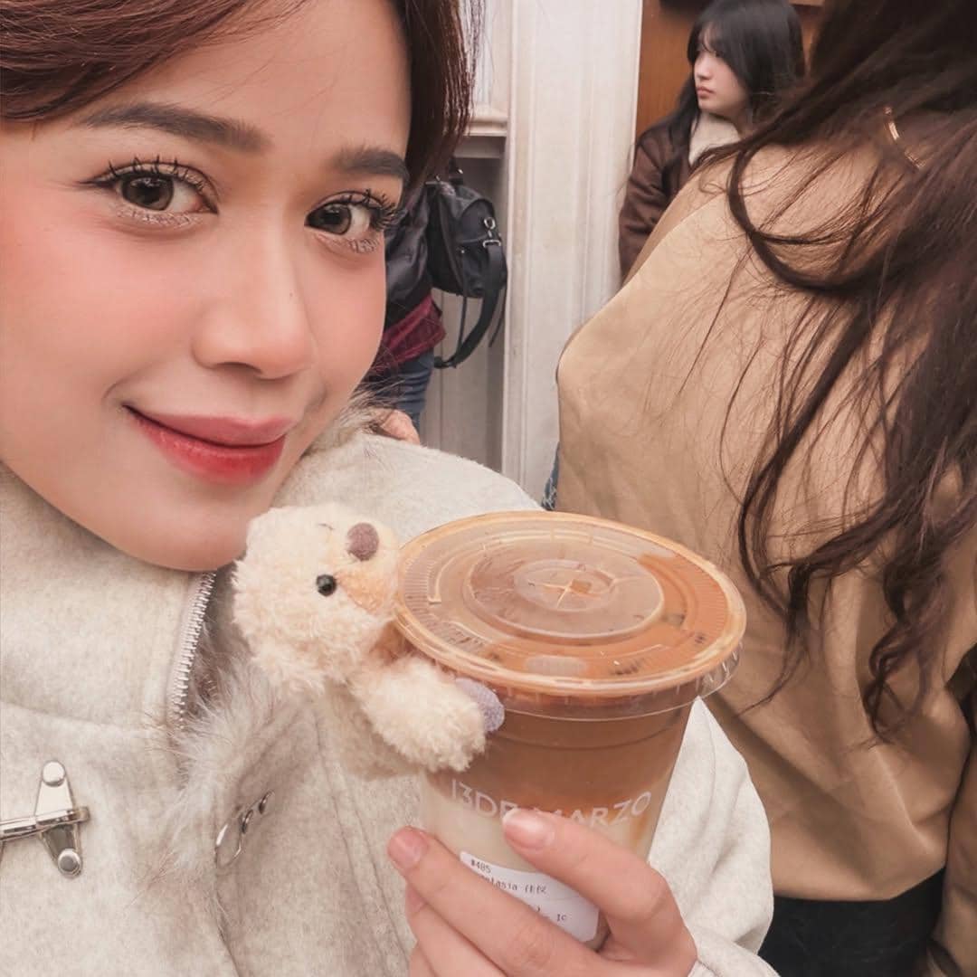 Brisia Jodie dan Jonathan Alden liburan ke Shanghai.