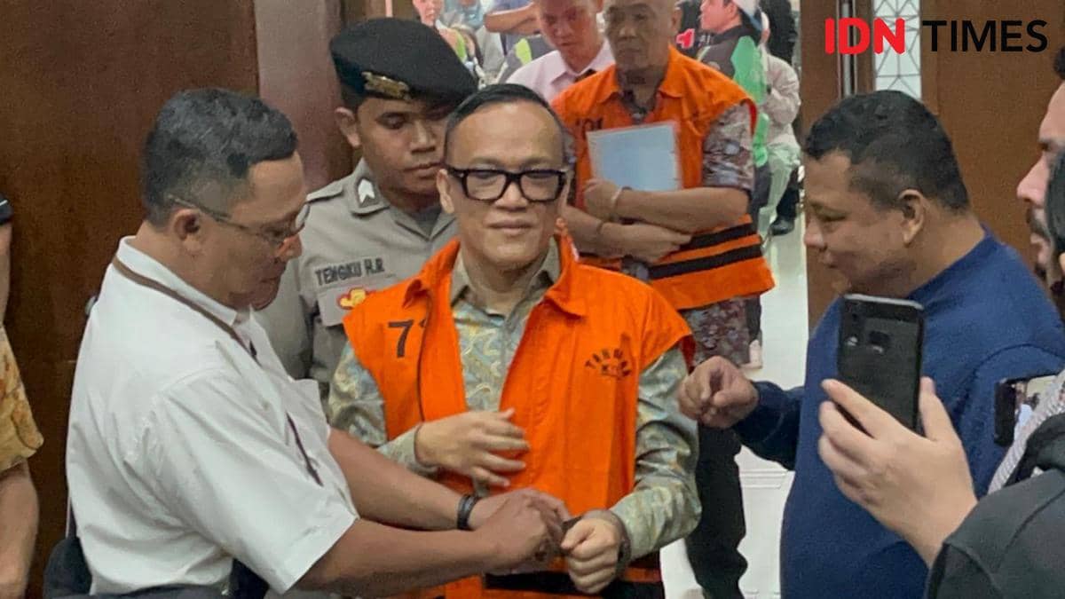 Eks Wamenaker Immanuel Ebenezer. 