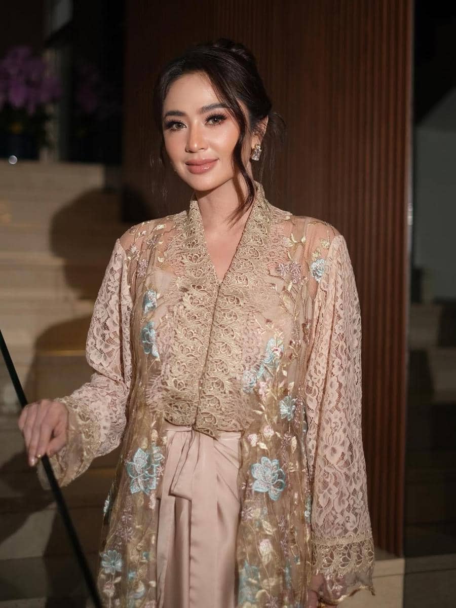 Dewi Perssik (instagram.com/dewiperssik9/)