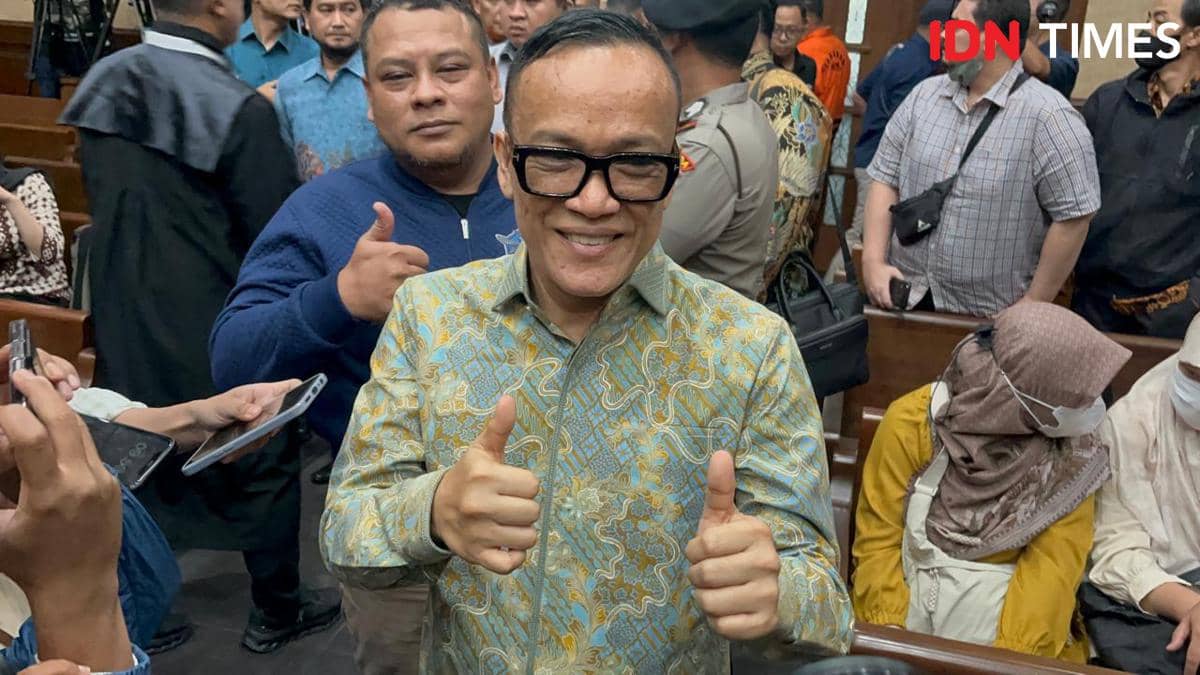 Eks Wamenaker Immanuel Ebenezer.